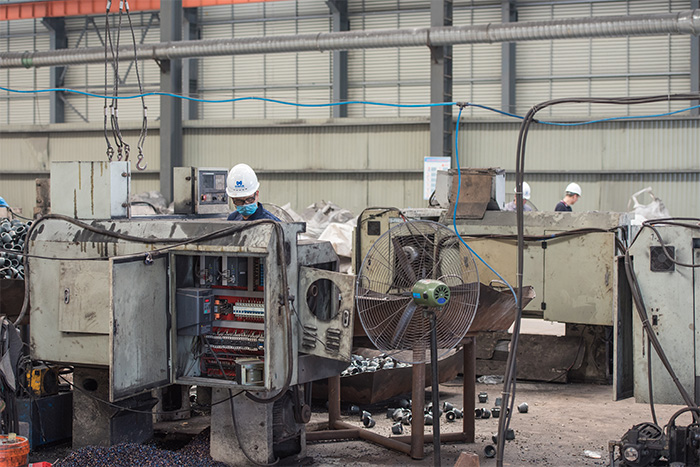 新民网架配件-锥头加工车间